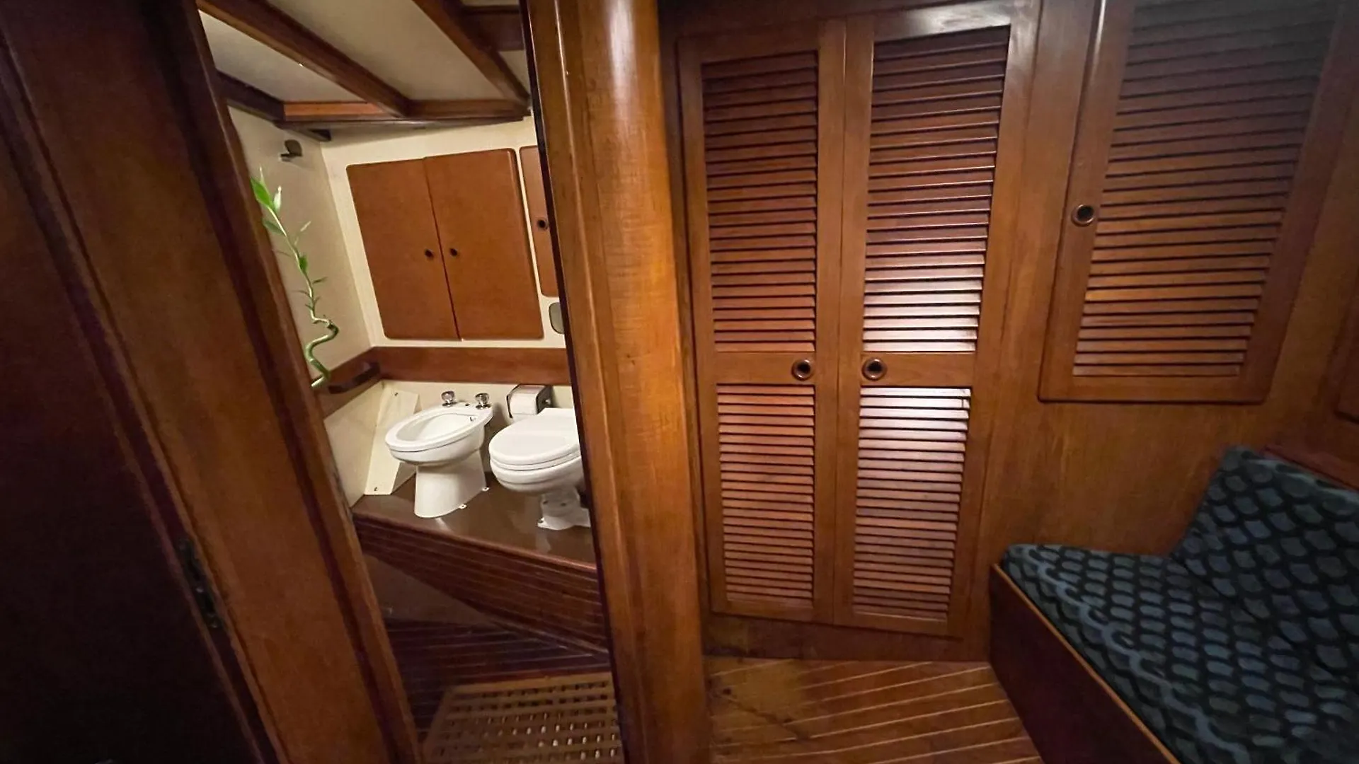 Sailboat B&B On Board Catania Botel