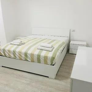 Appartamento Living Center, Aeroporto di Catania Fontana Rossa