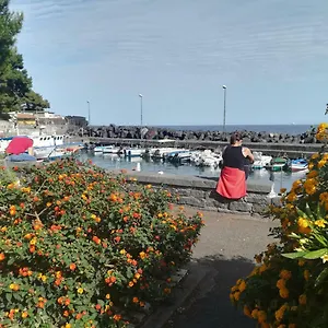 https://appartamento-sabbia-dell-etna.taorminaitalyhotels.com