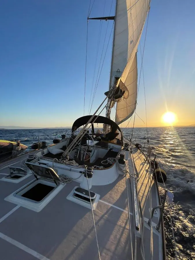 Botel Sailboat B&B On Board Catania