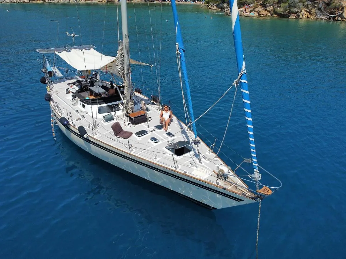 Sailboat B&B On Board Catania Botel
