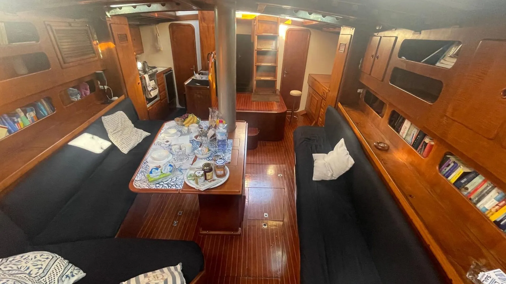 Botel Sailboat B&B On Board Catania