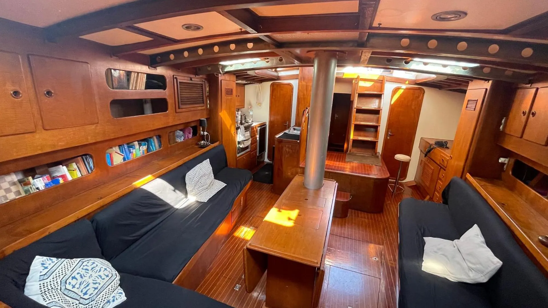 Sailboat B&B On Board Catania Italy